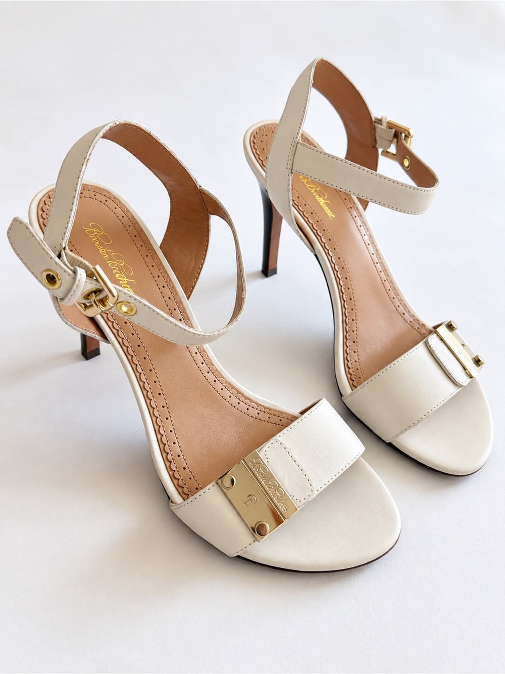 Brooks Brothers Ivory Genuine Leather Ankle Strap Heeled Sandals Size 7.5